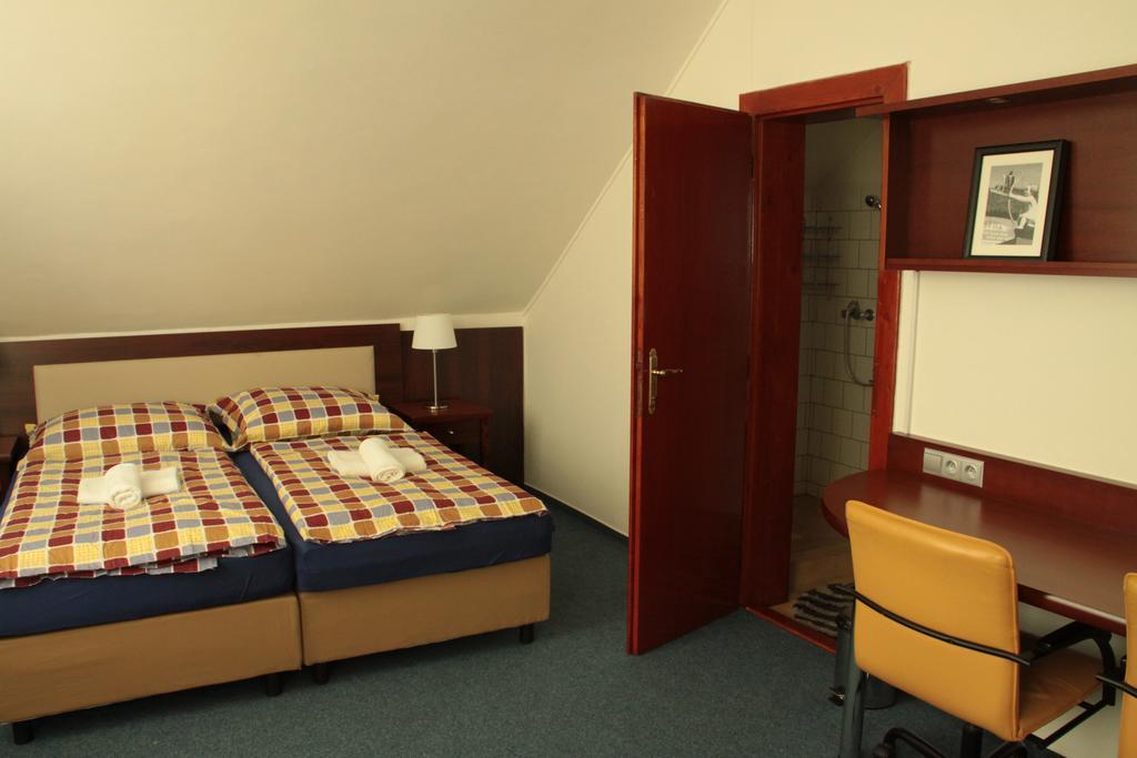 Pension & Restaurace Na Rychte Prague Phòng bức ảnh