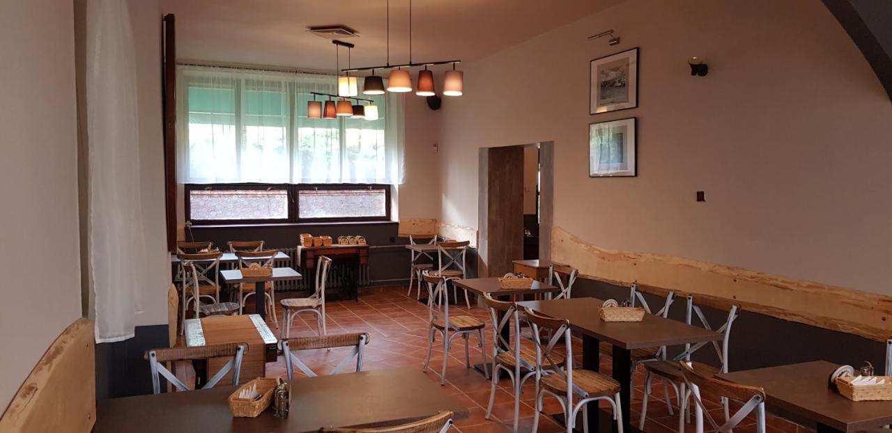 Pension & Restaurace Na Rychte Prague Ngoại thất bức ảnh