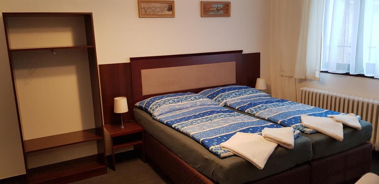 Pension & Restaurace Na Rychte Prague Ngoại thất bức ảnh