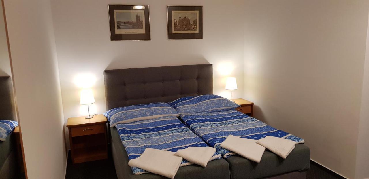 Pension & Restaurace Na Rychte Prague Ngoại thất bức ảnh