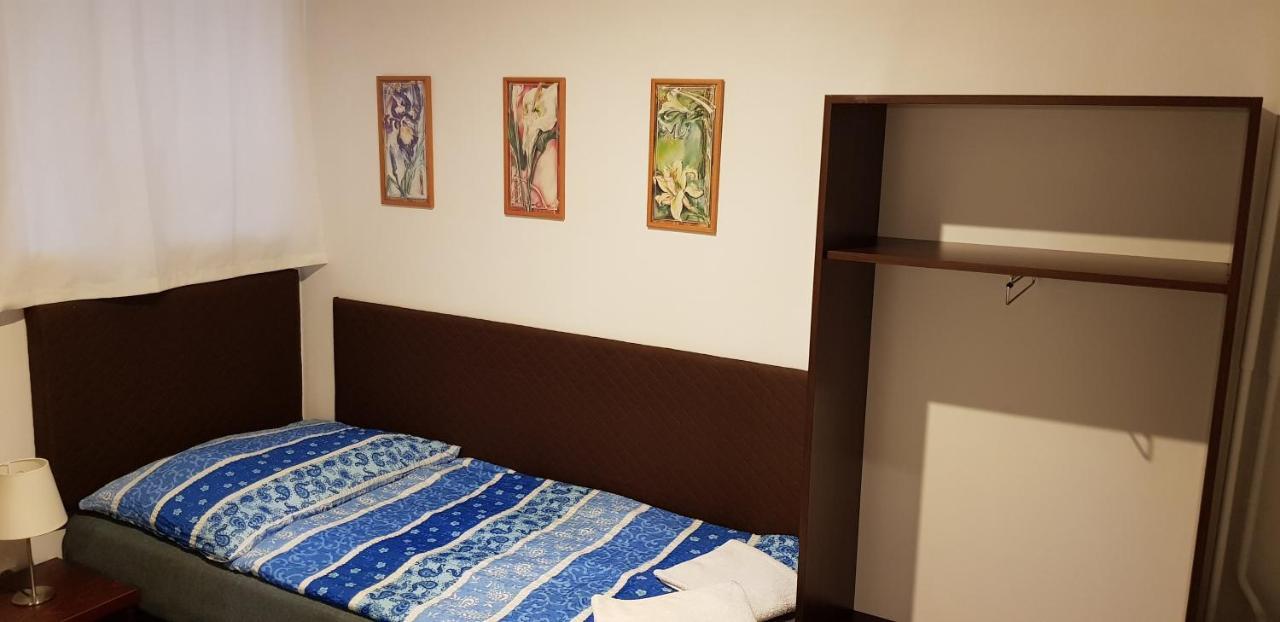 Pension & Restaurace Na Rychte Prague Ngoại thất bức ảnh